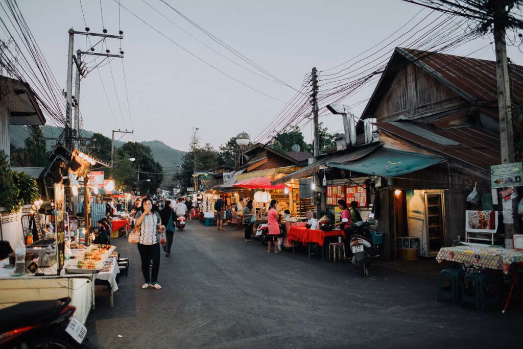 Night market in Pai